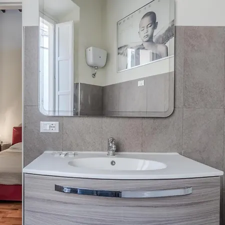 Trevi Vicolo Scanderbeg Apartment *