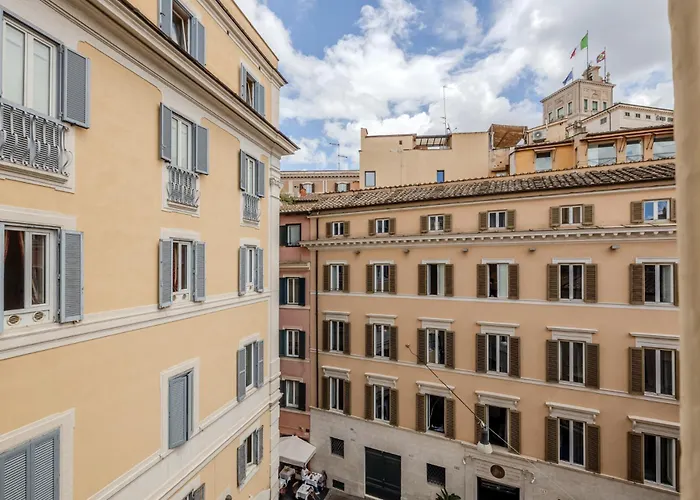 Trevi Vicolo Scanderbeg